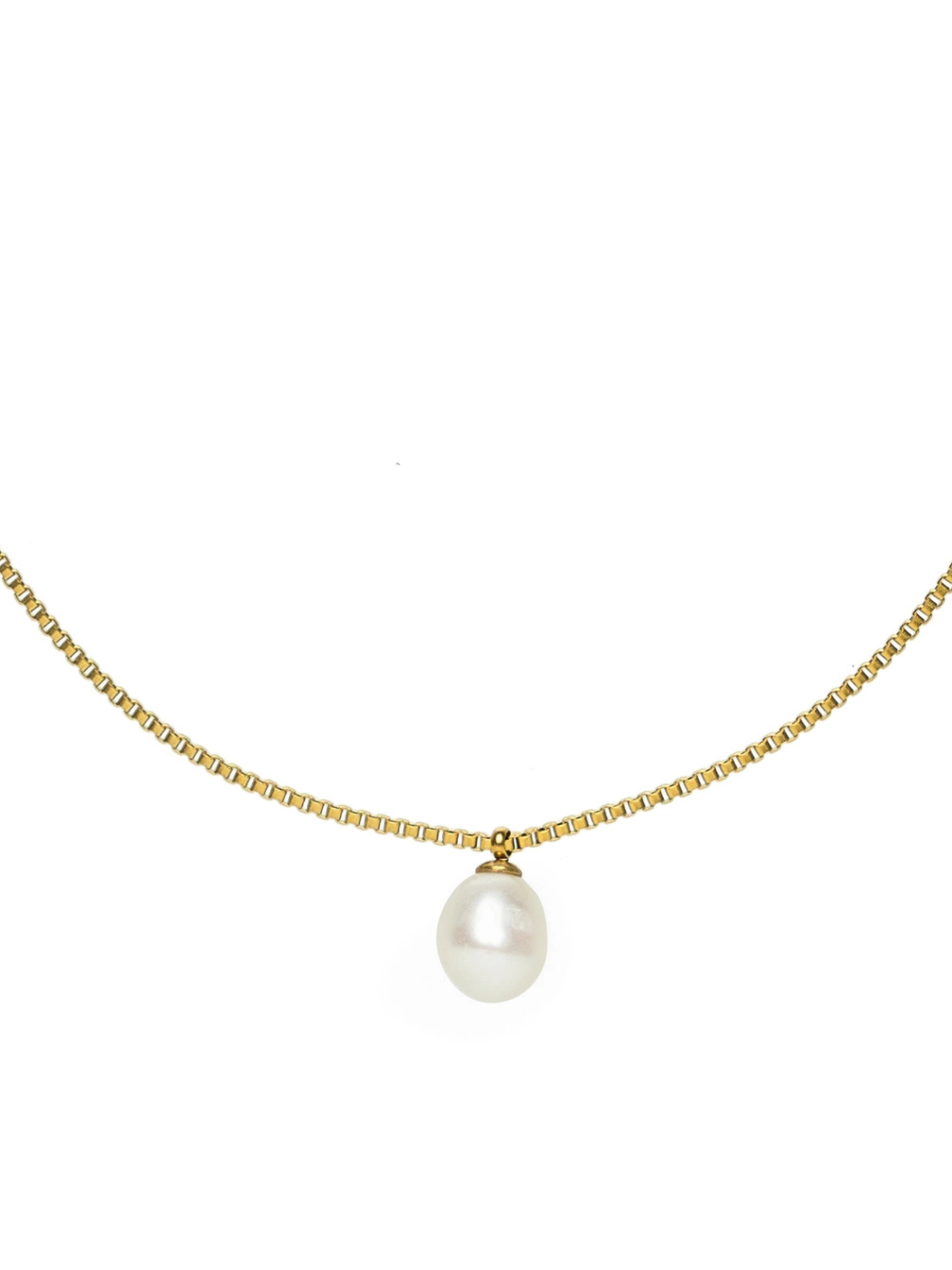 Gold Pearl Pendant Necklace