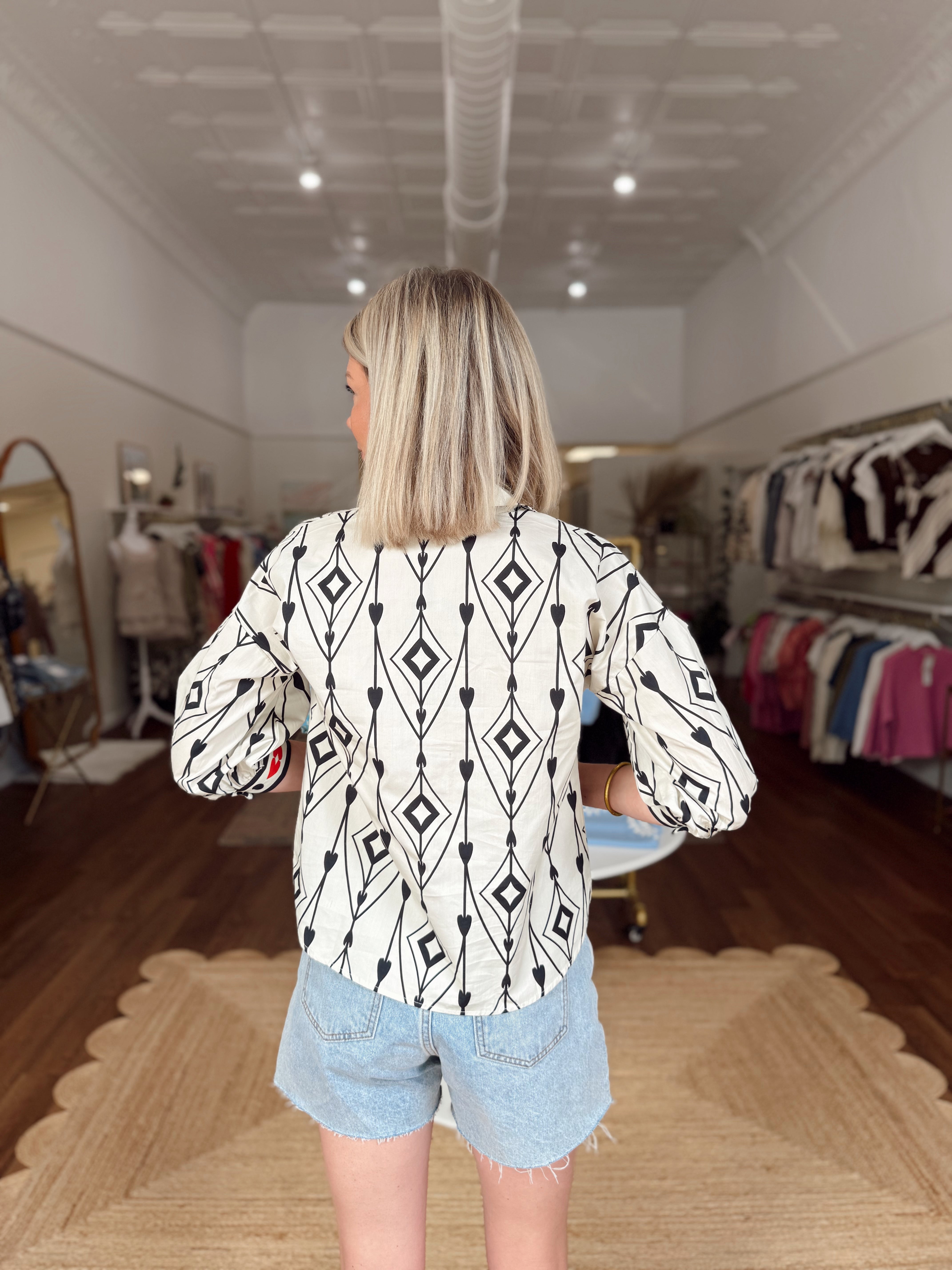 Maude Vivante Elsa Top in Arrow Motifs